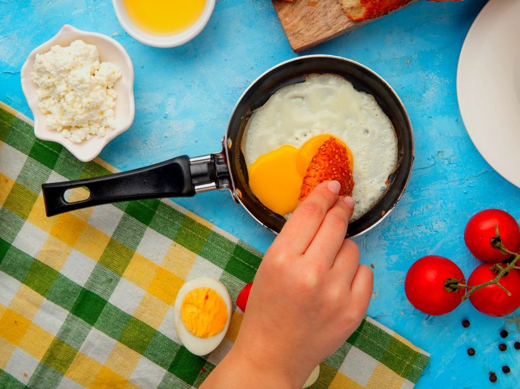 Egg Beater Omelette Delight: A Quick Easy Breakfast Recipe